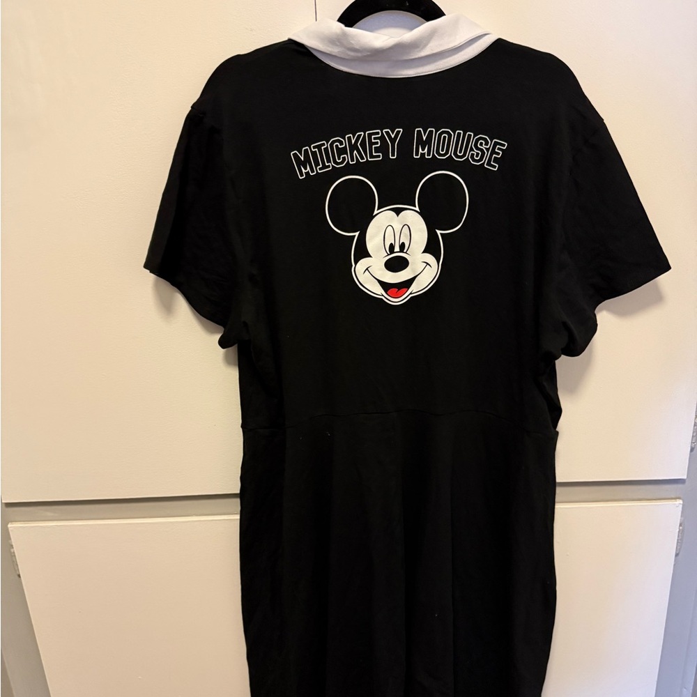 Disney Black and White Mickey Mouse Short Sleeve Tee